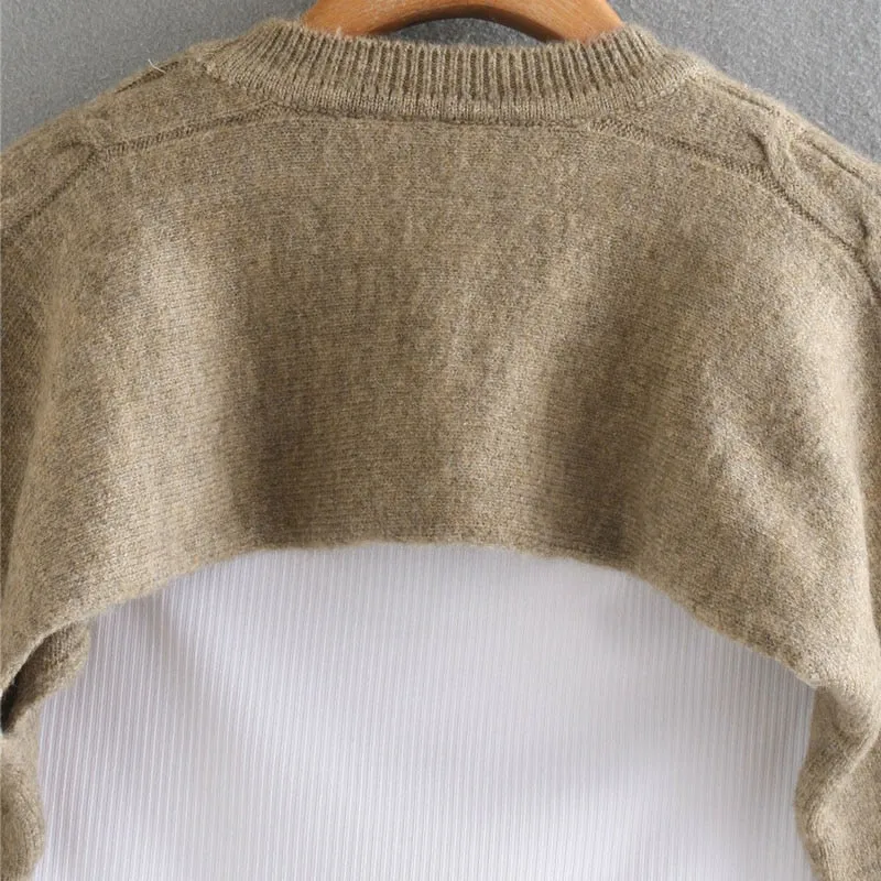 KNITTED ARM WARMERS WITH T-SHIRT