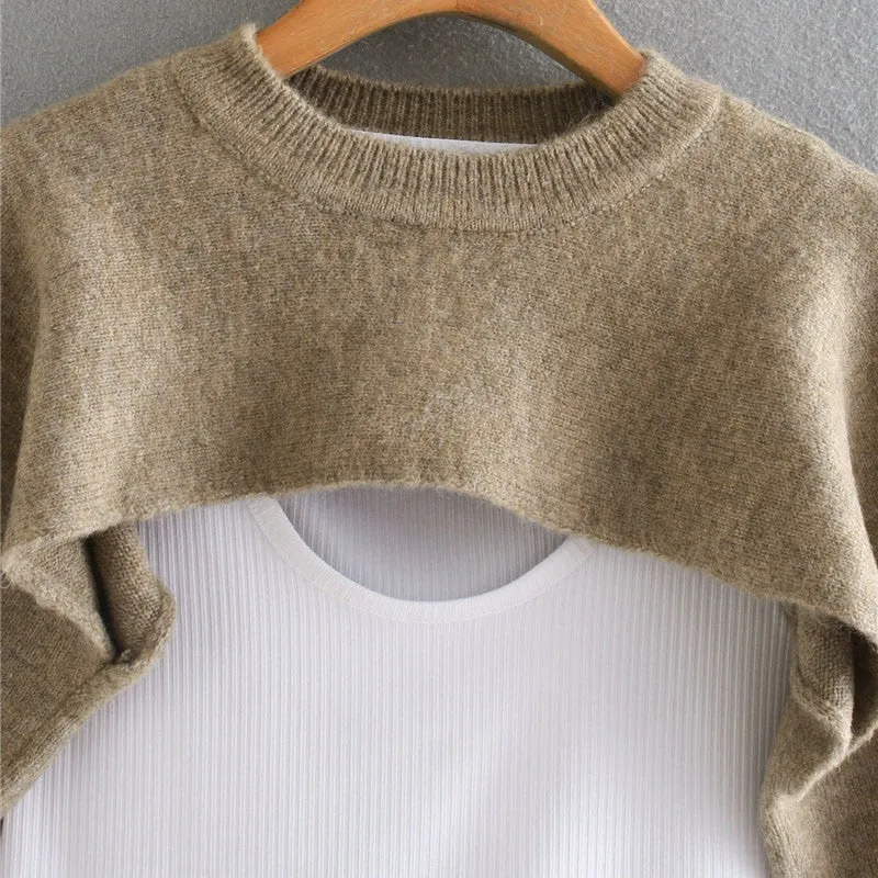 KNITTED ARM WARMERS WITH T-SHIRT